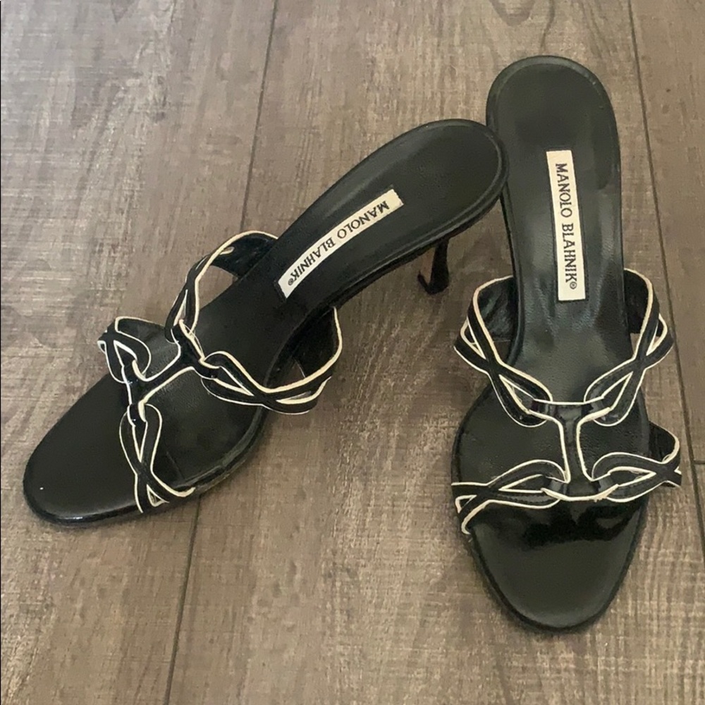 Like New Manolo Blahnik Sandals with Heel